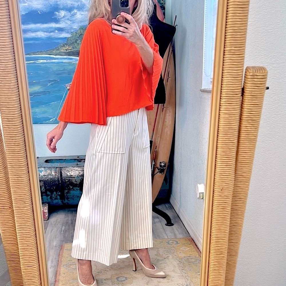 🧡Line & Dot, Vibrant Orange Bell Sleeves Fully Lined Blouse, Size Medium